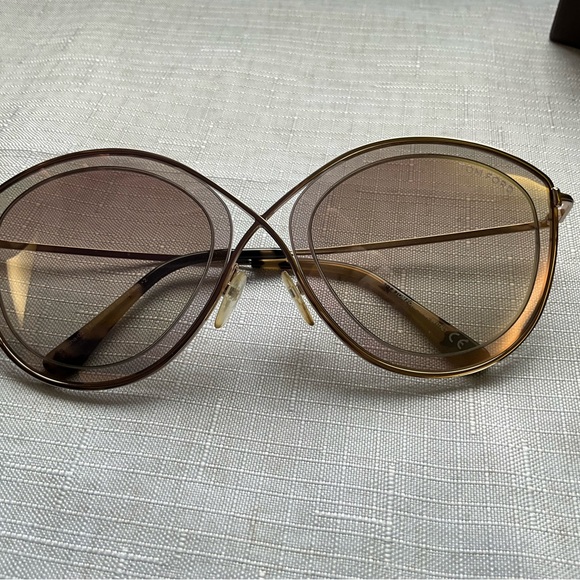 Tom Ford Oversize Gradient Sunglasses - Picture 7 of 9